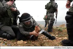 ضرب و شتم شدید جوانان فلسطینی در قدس اشغالی/ تصاویر