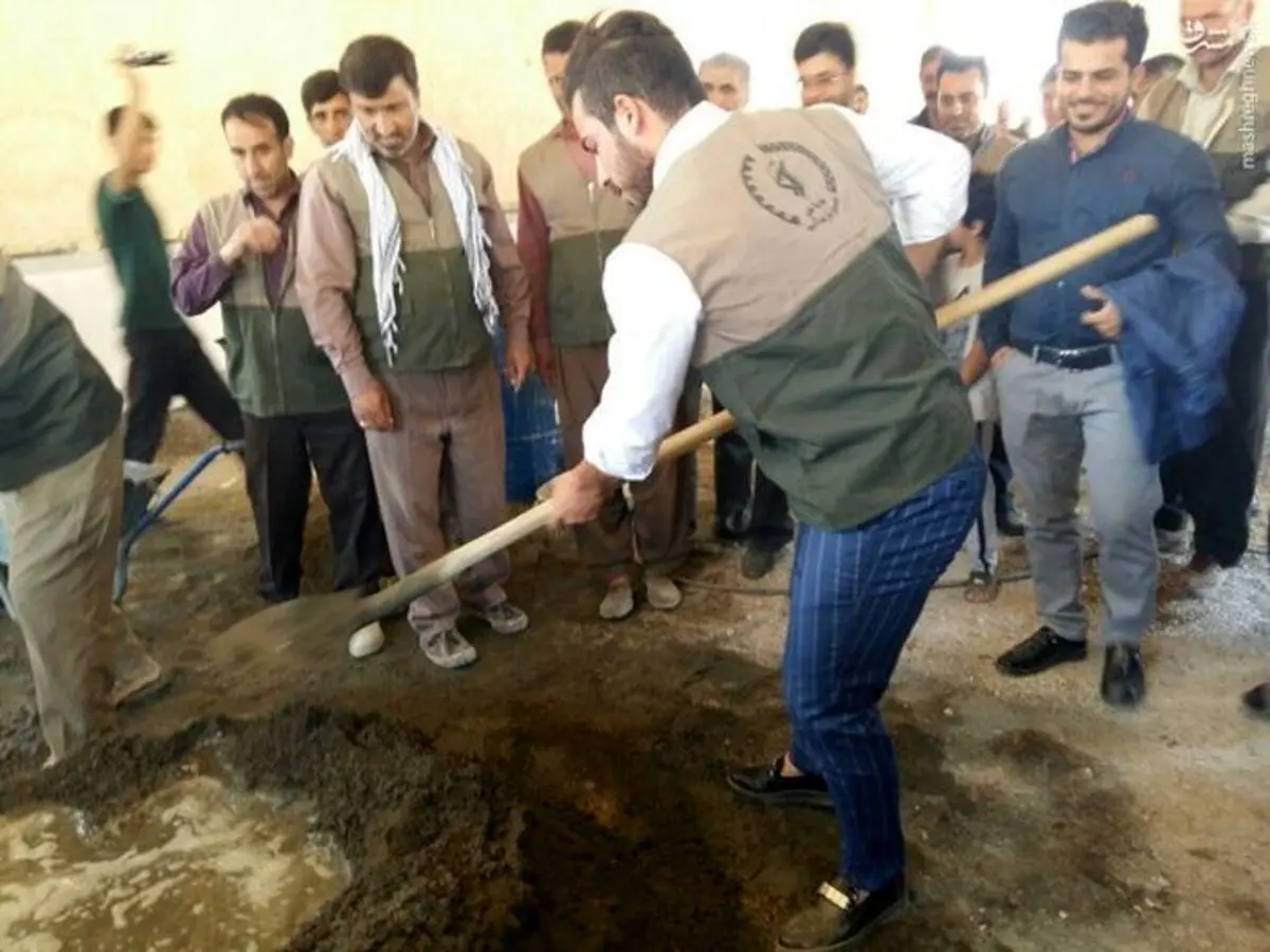 کارگری قهرمان وزنه برداری المپیک در یک روستا/عکس