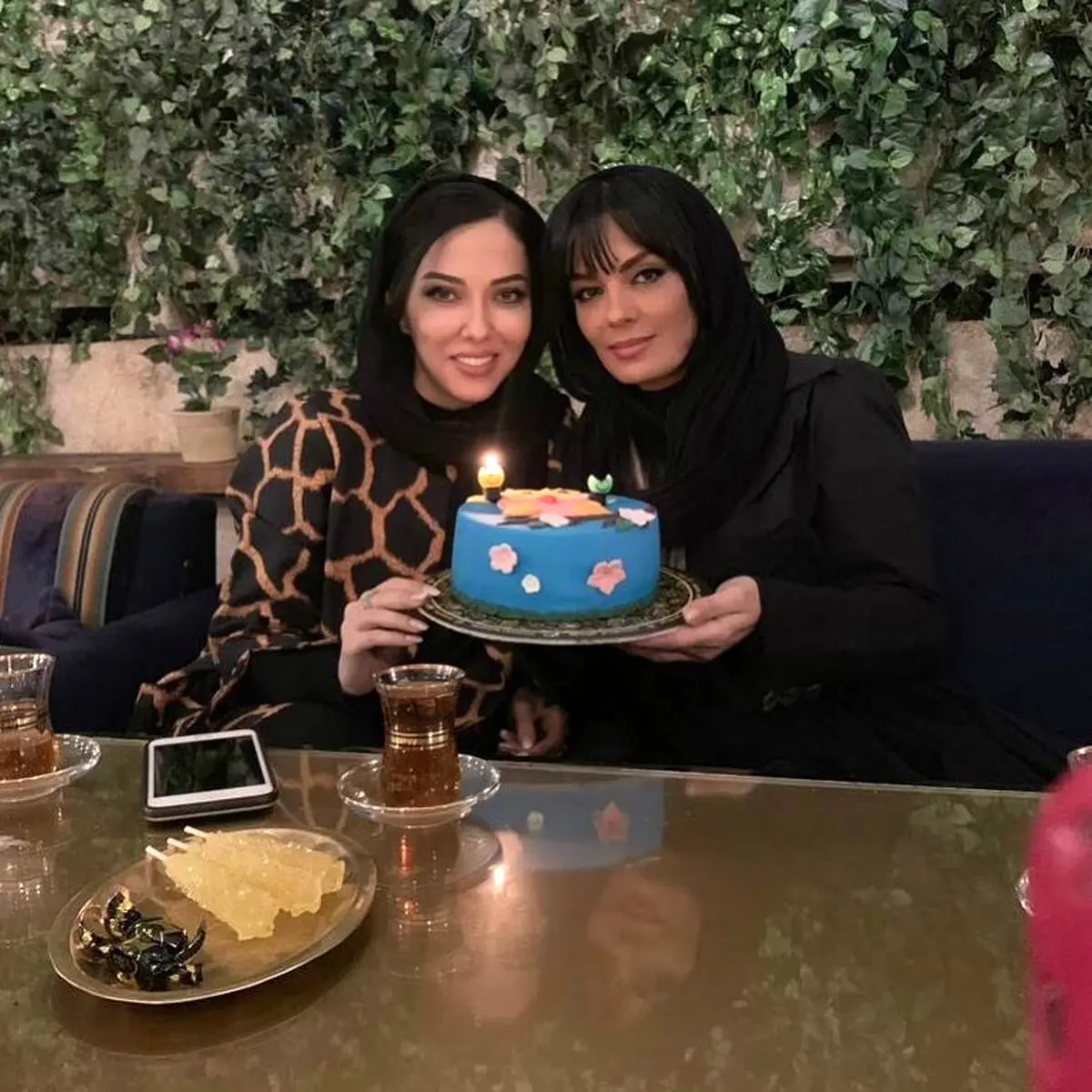 سارا خوئینی ها و لیلا اوتادی در کنار هم