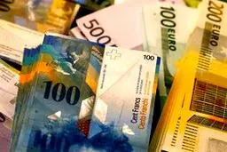 کاهش قیمت ارز مسافرتی