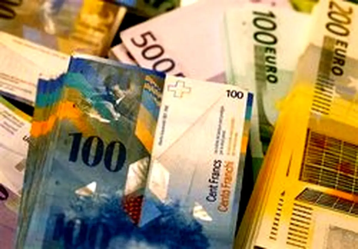 کاهش قیمت ارز مسافرتی