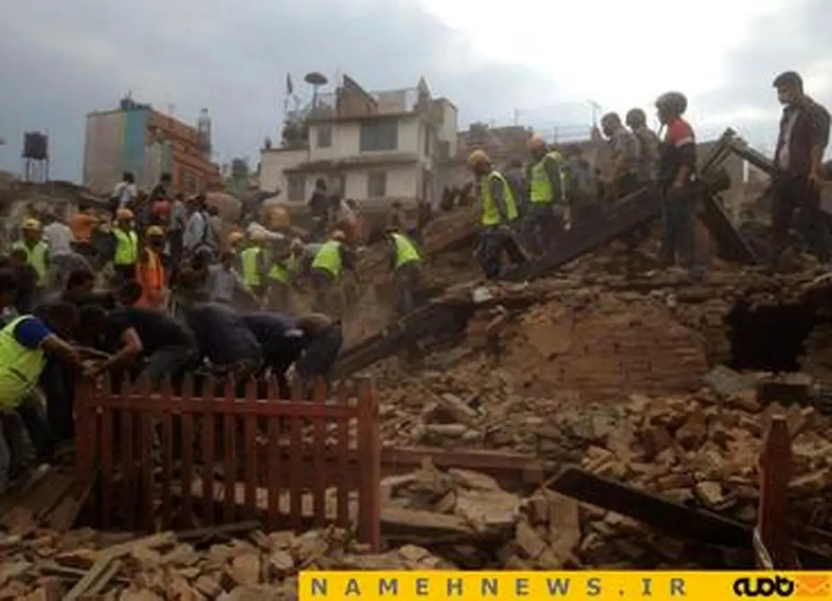 نپال با قدرت هفت و نه دهم ریشتر لرزید/تصاویر