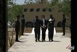 تصاویر کمتر دیده شده از روزی که صدام با غل و زنجیر به دادگاه رفت