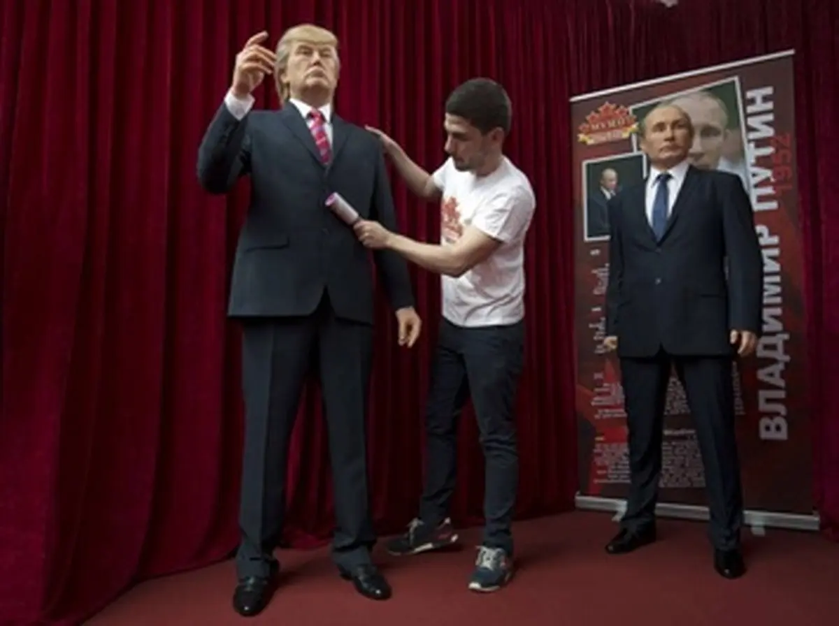 مجسمه‌های شبیه‌سازی شده ترامپ و پوتین در گرجستان/تصاویر