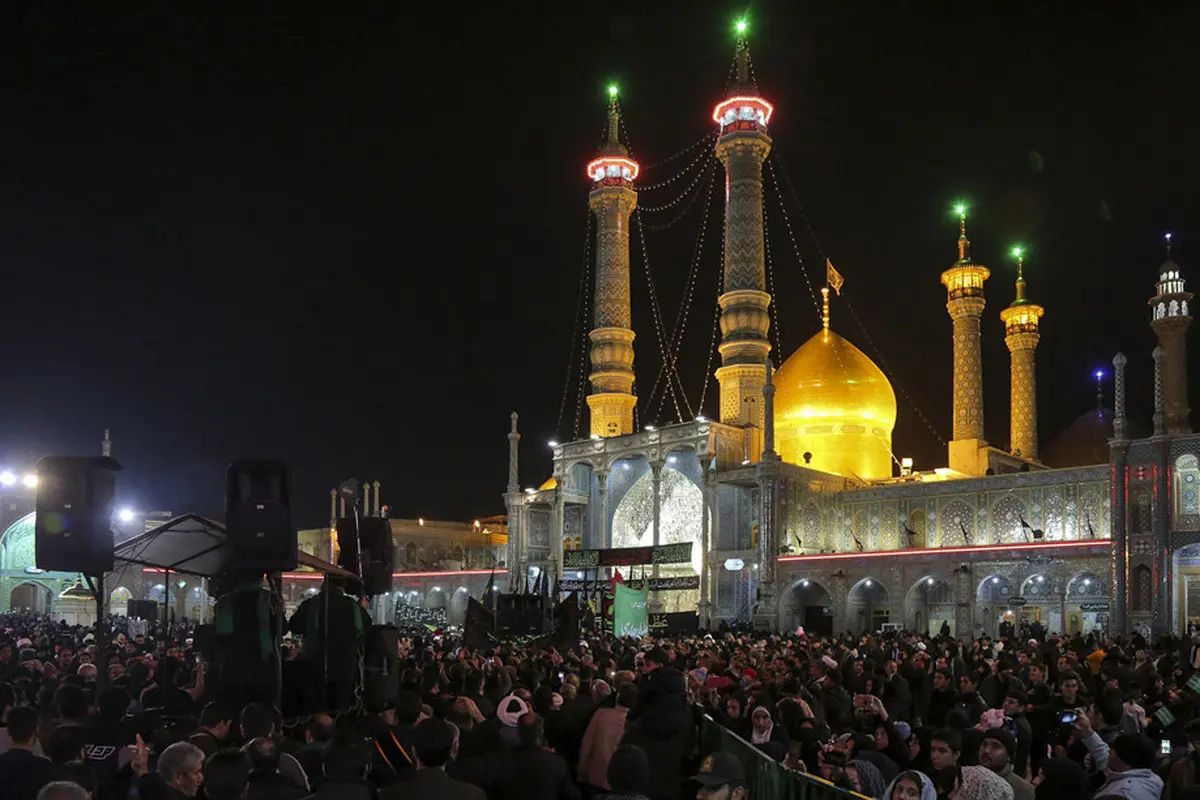 تصاویر / شب رحلت حضرت معصومه (س) در حرم مطهر ایشان