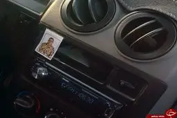 پدری که چشم به راه سربازش است +عکس