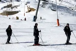 بانوان پلیس اسکی سوار دربندسر/عکس