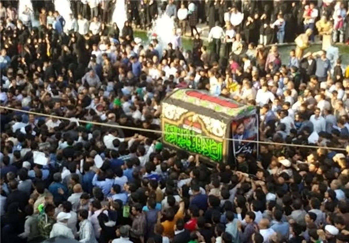 روایتی از تشییع پیکر لاله سپید قرآنی/تصاویر