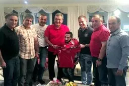 پشت پرده حضور پرسپولیسی ها در منزل یک هوادار معلول ساکن امارات + عکس