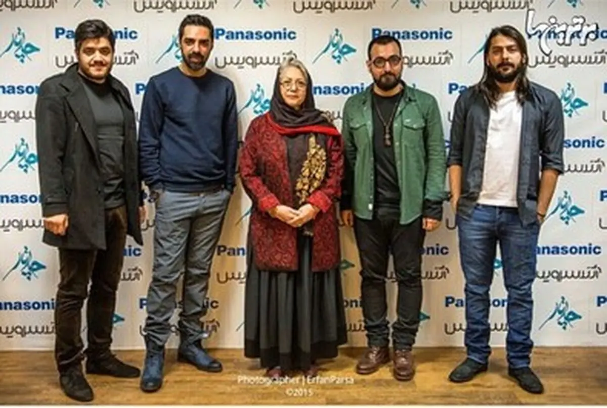 رخشان بنی اعتماد در کنار چارتاری ها/عکس