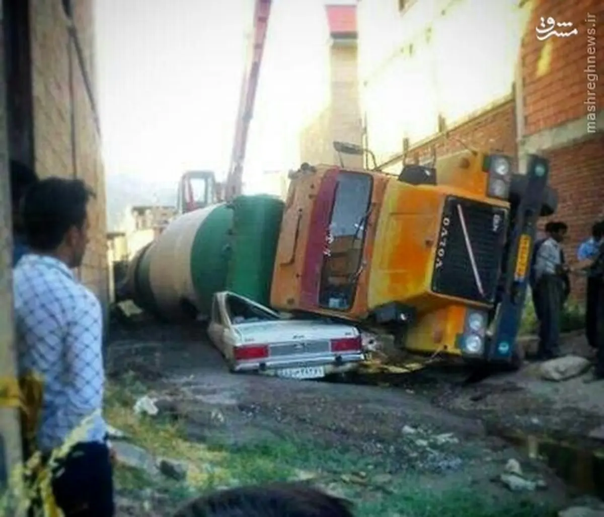 له شدن پیکان توسط کامیون/ عکس
