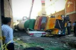 له شدن پیکان توسط کامیون/ عکس