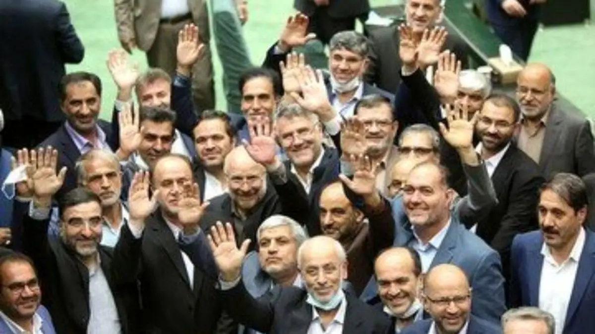 رقابت اصولگرایان برای ریاست فراکسیون اکثریت/ رویارویی قالیباف با زاکانی و حاجی‌بابایی