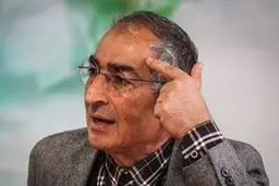 صادق زیباکلام: معتقدم با رأی دادن می‌توانیم از بحران‌ها عبور کنیم