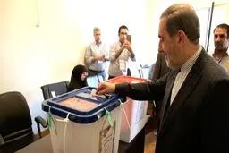 ولایتی هم رای داد / عکس