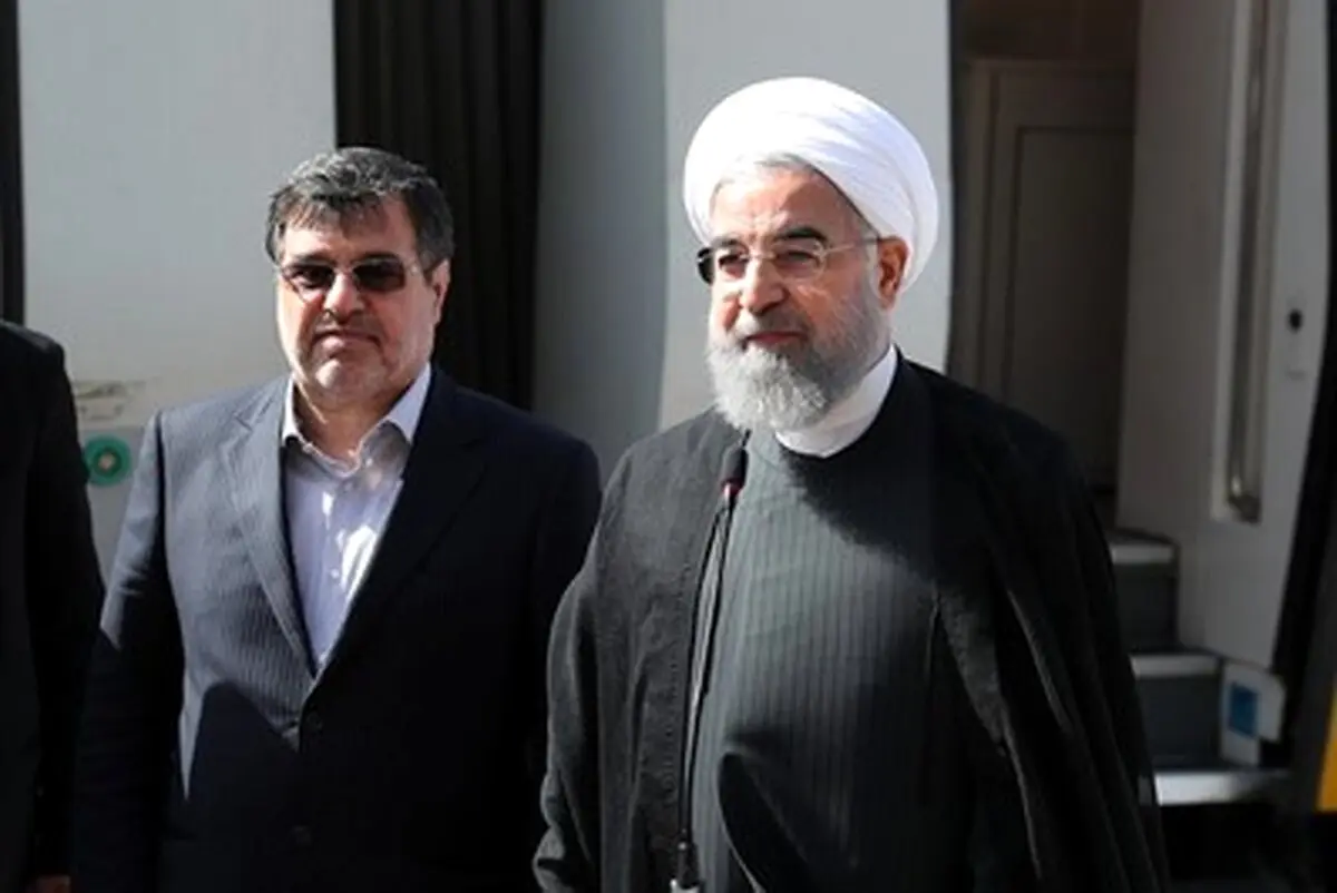حواشی استقبال از روحانی در راه آهن قزوین/تصاویر