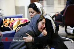 تصاویری غم‌انگیز از خانواده‌های داغدار سرنشینان سانچی بعد از غرق شدن کشتی