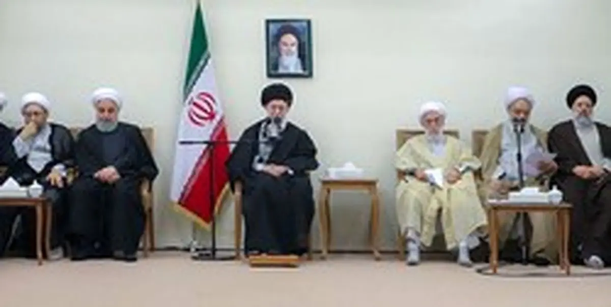 رهبر معظم انقلاب: وقتی فلان کنوانسیون در کشور مورد بحث است، یکدیگر را به همراهی با دشمن متهم نکنید/ مرزبندی با دشمن بسیار لازم است، اما افراد در داخل به بهانه اختلاف‌نظر دشمنی نکنند