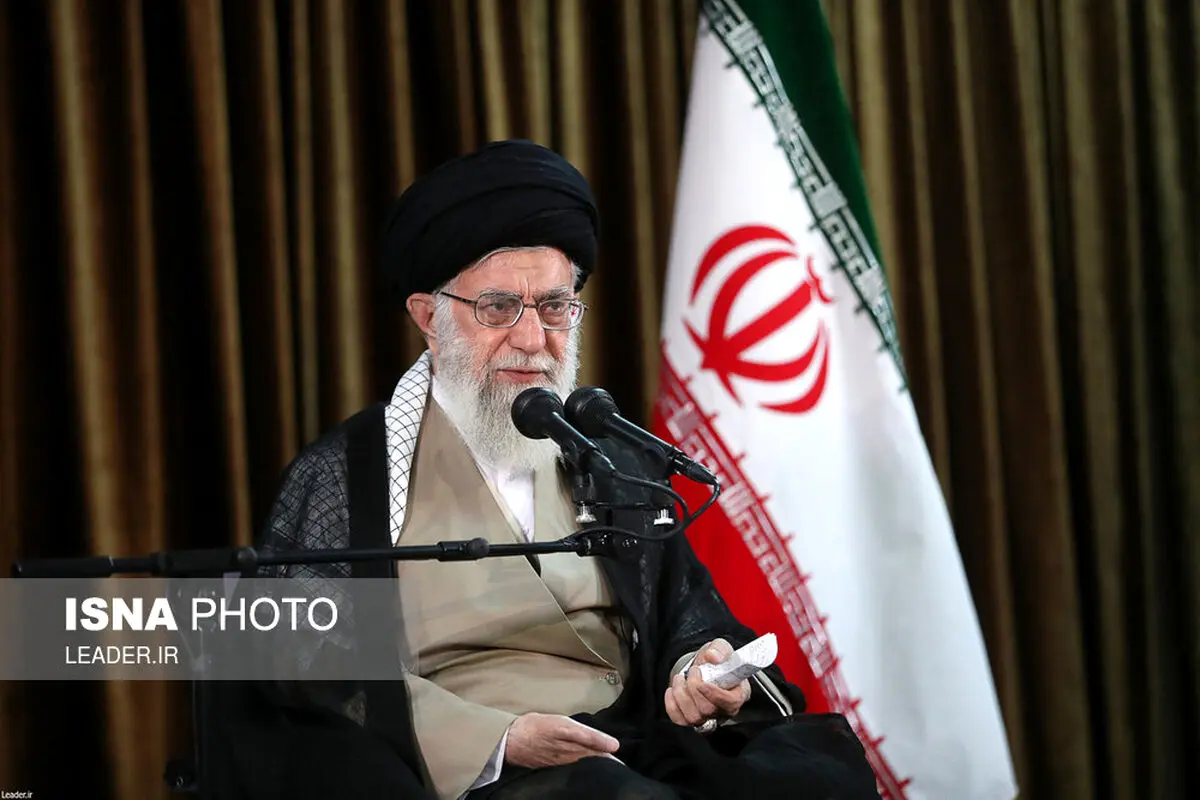دیدار وزیر و مسئولان وزارت خارجه و جمعی از دیپلمات‌های کشور با مقام معظم رهبری/تصاویر