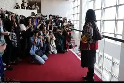 عکس: نیکی کریمی مقابل دوربین عکاسان!