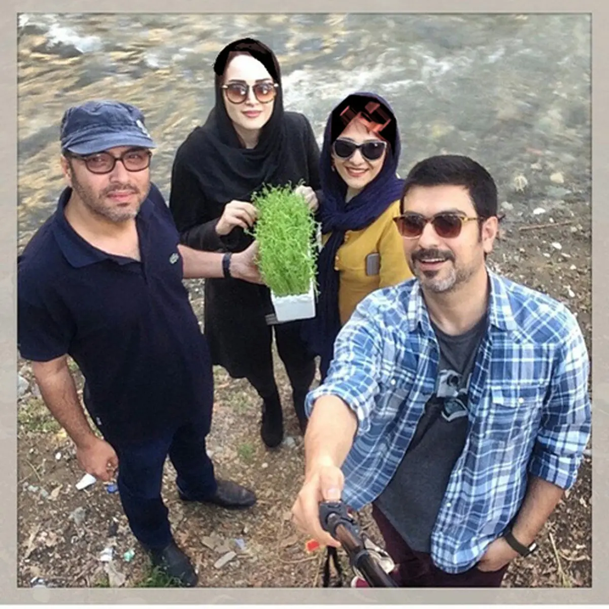 سلفی جدید مهدی پاکدل و همسرش در روز طبیعت