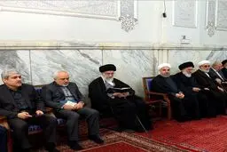 حضور رهبر انقلاب در مراسم ترحیم والده‌ی روحانی/ عکس