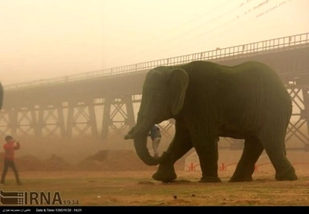 گرد و غبار در آسمان اهواز/تصاویر