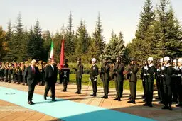 استقبال رسمی از جهانگیری از سوی نخست وزیر ترکیه در آنکارا/ عکس