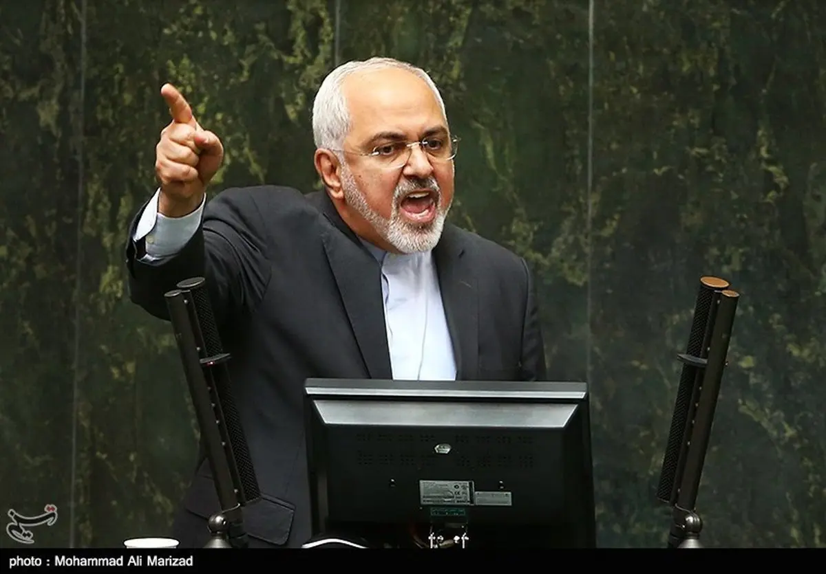 عصبانیت ظریف در مجلس/ عکس