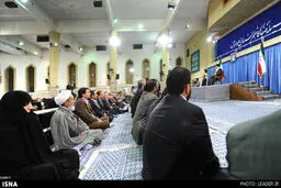 دیدار خانواده‌های شهدا با مقام معظم رهبری/ تصاویر