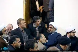 مهدی هاشمی پای منبر سید حسن خمینی در رفسنجان/ عکس