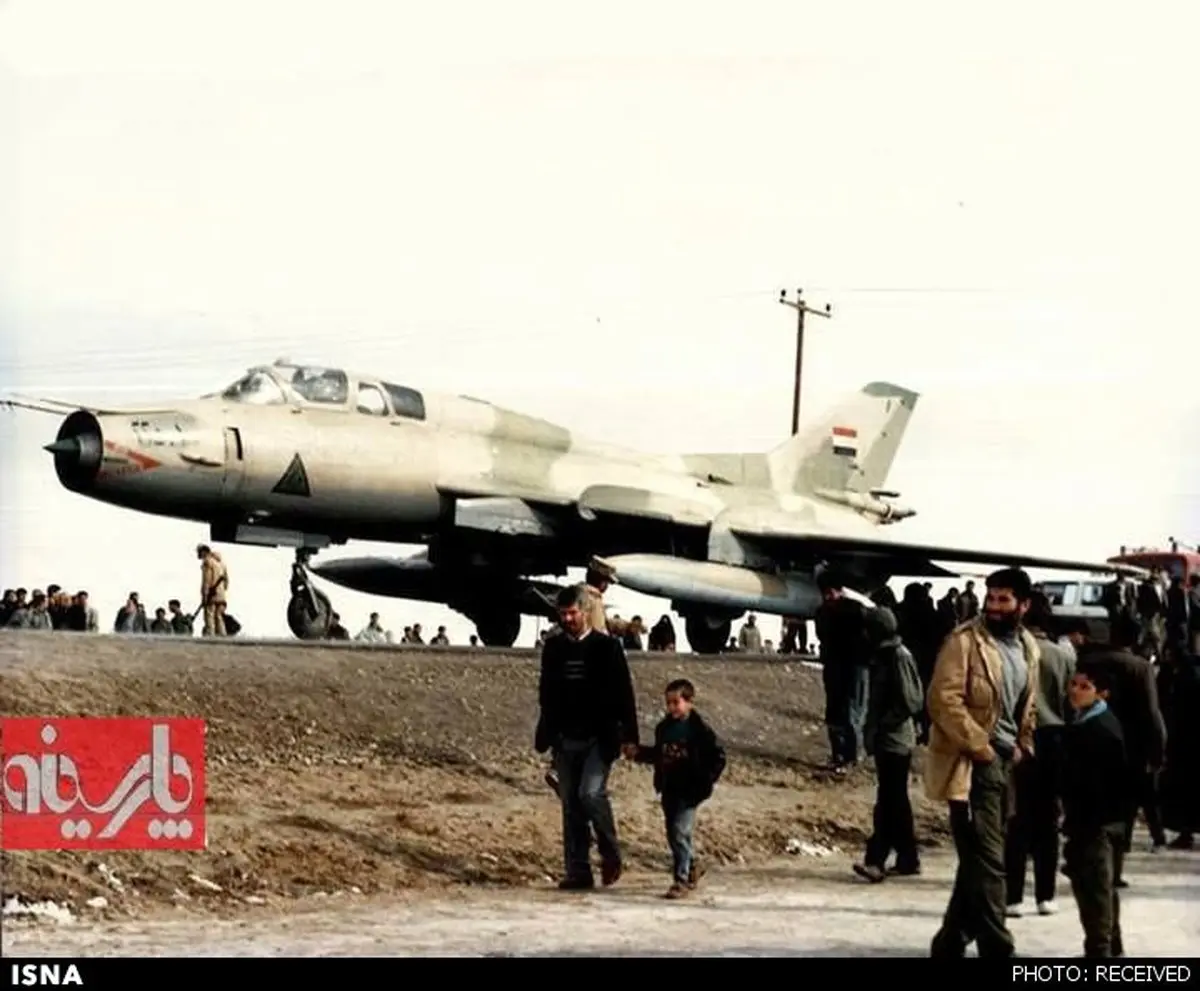 جنگنده‌ عراقی در جاده ایران + عکس