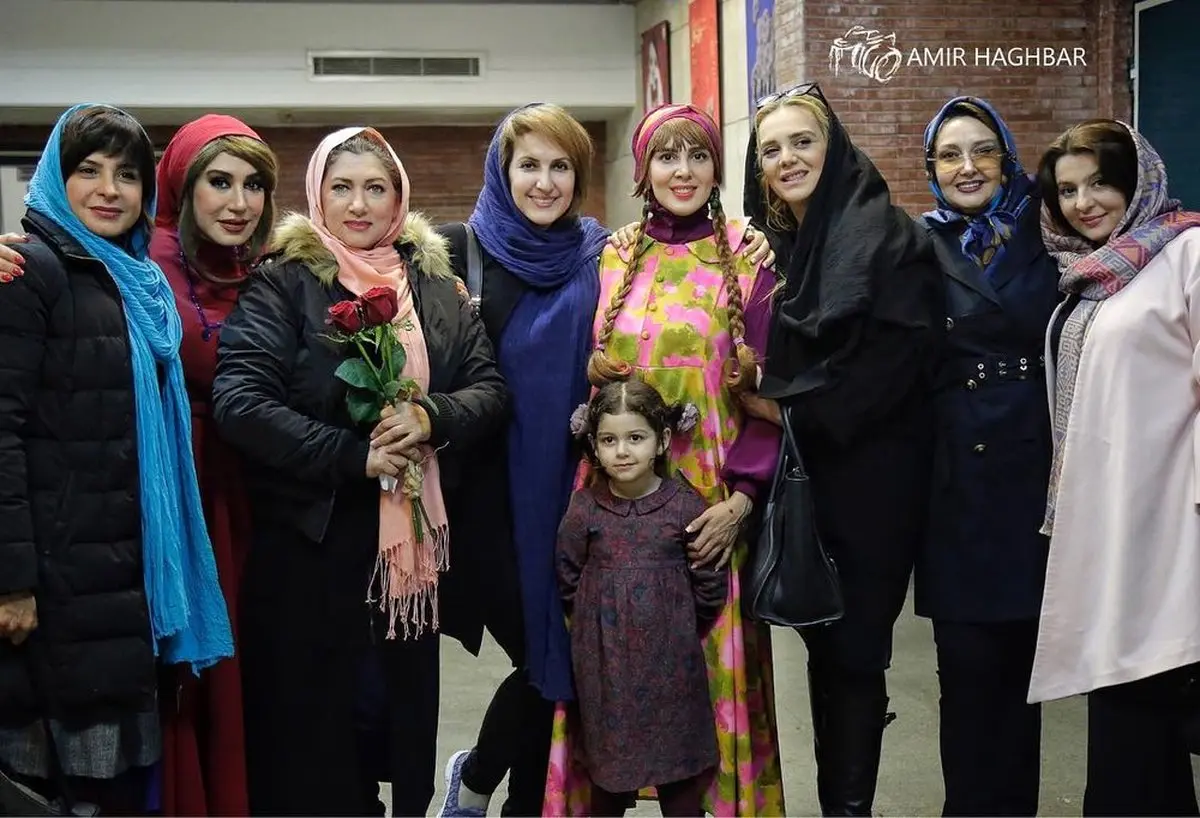 عکس/ لیلا بلوکات، کتایون ریاحی و فاطمه گودرزی، پشت صحنه یک نمایش