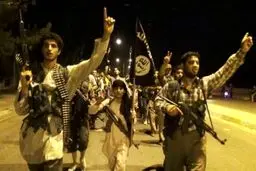 داعش: راه اندازی چهار اردوگاه ویژه آموزش شکنجه و سربریدن به کودکان عراقی در موصل
