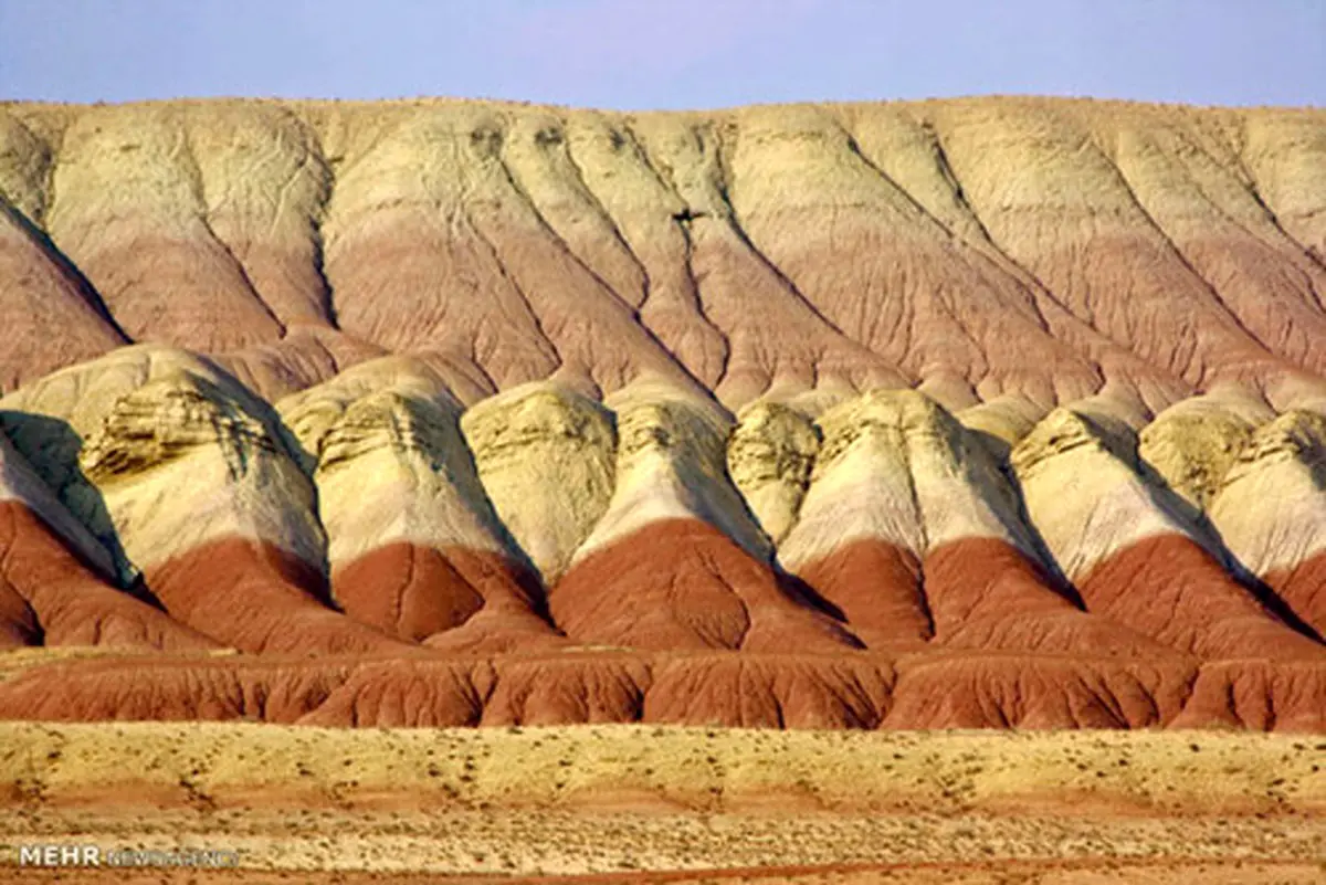 عکس/ تپه های رنگین کمانی اشتهارد