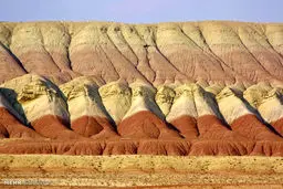 عکس/ تپه های رنگین کمانی اشتهارد