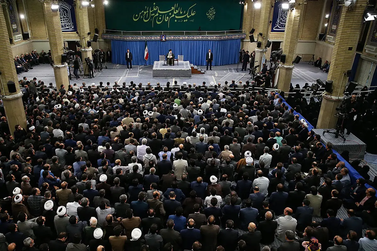 تصاویر/ دیدار جمعی از استادان، نخبگان و پژوهشگران با رهبر معظم انقلاب