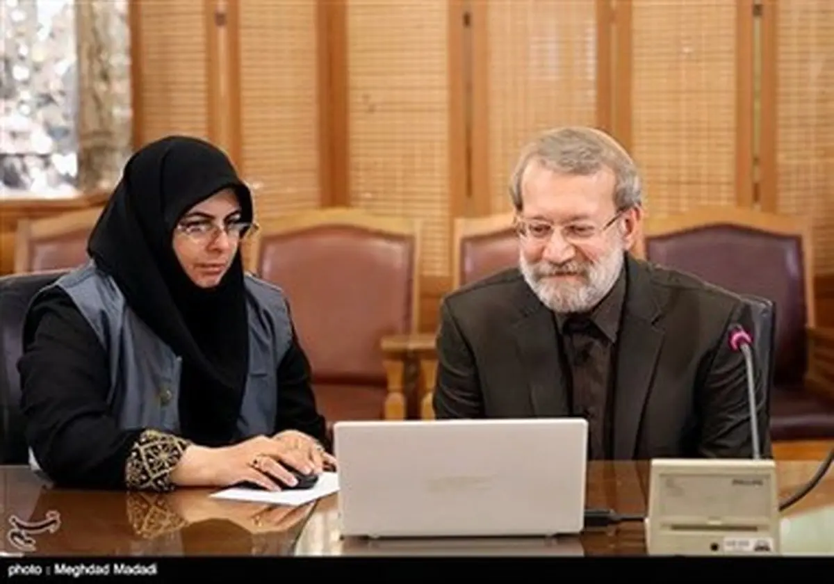 ثبت نام رئیس مجلس در سامانه نفوس و مسکن/ تصاویر