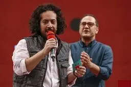 شکل عجیب موهای یک خواننده در «خندوانه»/ توضیح سینا حجازی در باره فراری شدنش از موسیقی سنتی