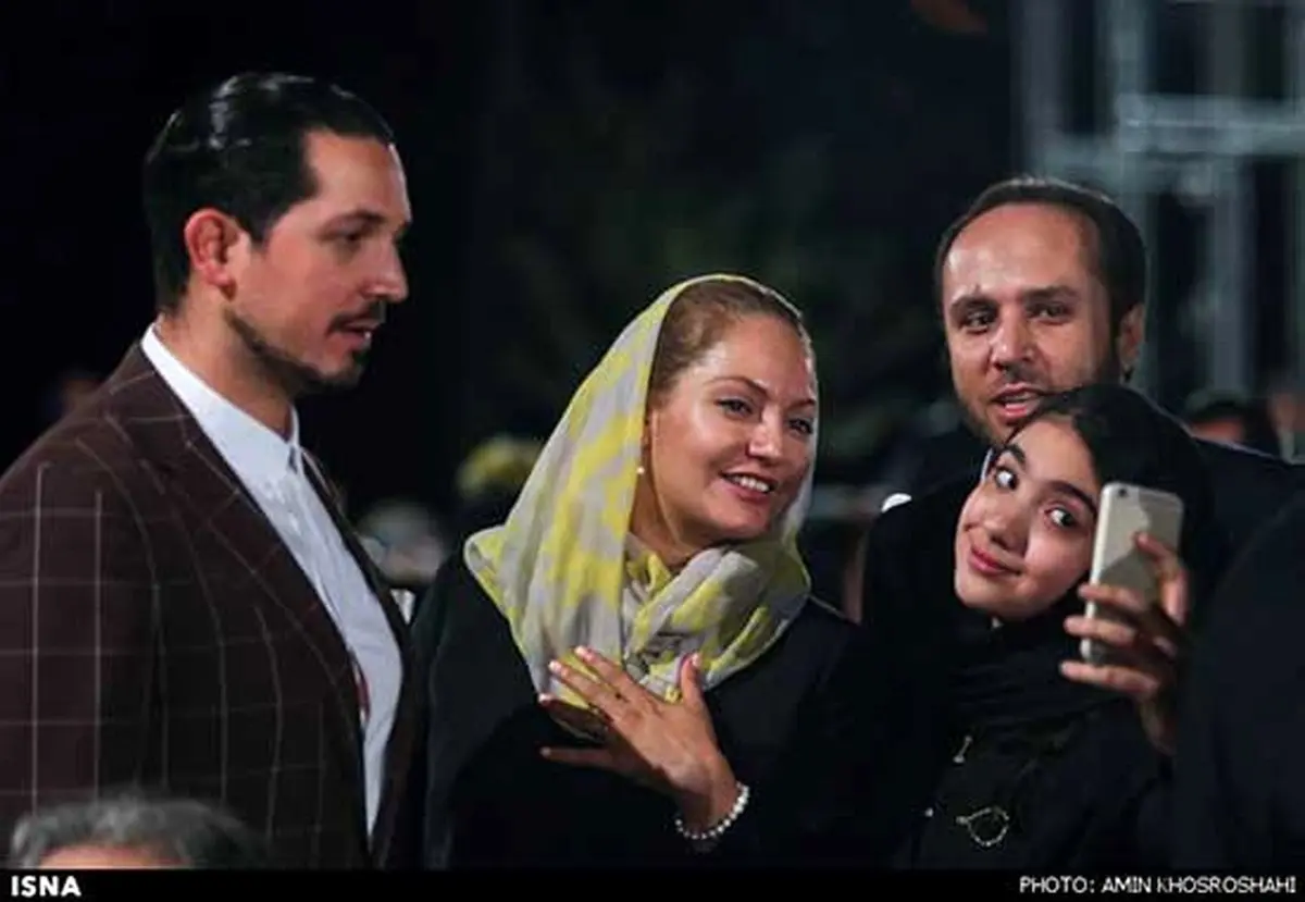 عکس: سلفی با مهناز افشار و یاسین رامین در جشن خانه سینما