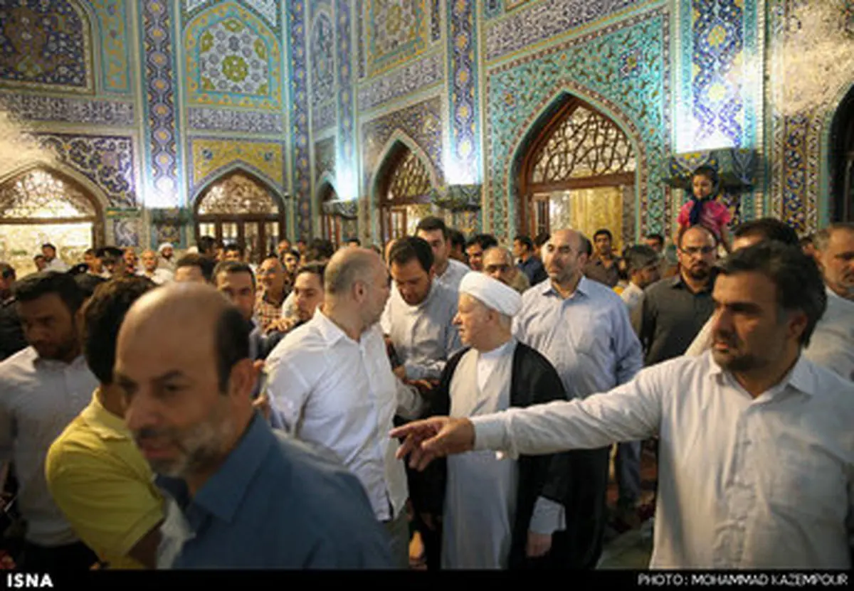 حضور آیت الله هاشمی رفسنجانی در حرم امام رضا (ع)/تصاویر