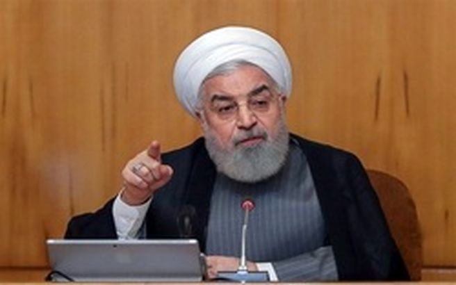 روحانی: پاساژ‌ها باز شد، حرم ها تعطیل