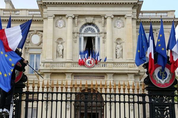 عصبانیت پاریس از ادامه بازداشت دو جاسوس فرانسوی در ایران!