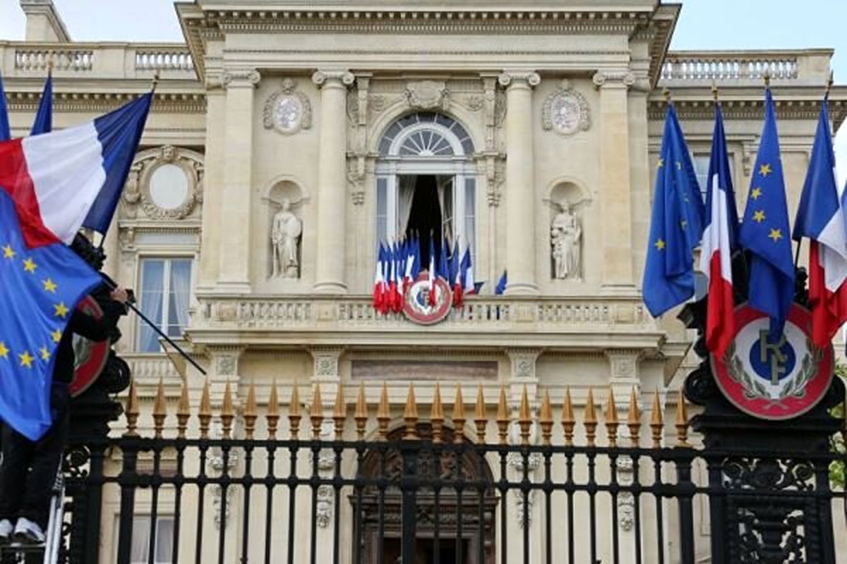 واکنش پاریس به ادامه بازداشت دو جاسوس فرانسوی در ایران!