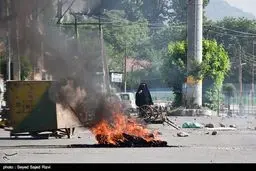 تصاویری از درگیری مرگبار مردم کشمیر با پلیس هند