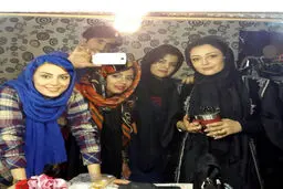 سلفی جدید و دسته جمعی بازیگران در اتاق گریم