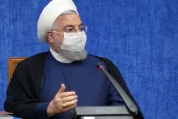 روحانی: تجار و بازرگانان به هیچ وجه نباید در مسیر فعالیت خود درگیر موانع اداری شوند