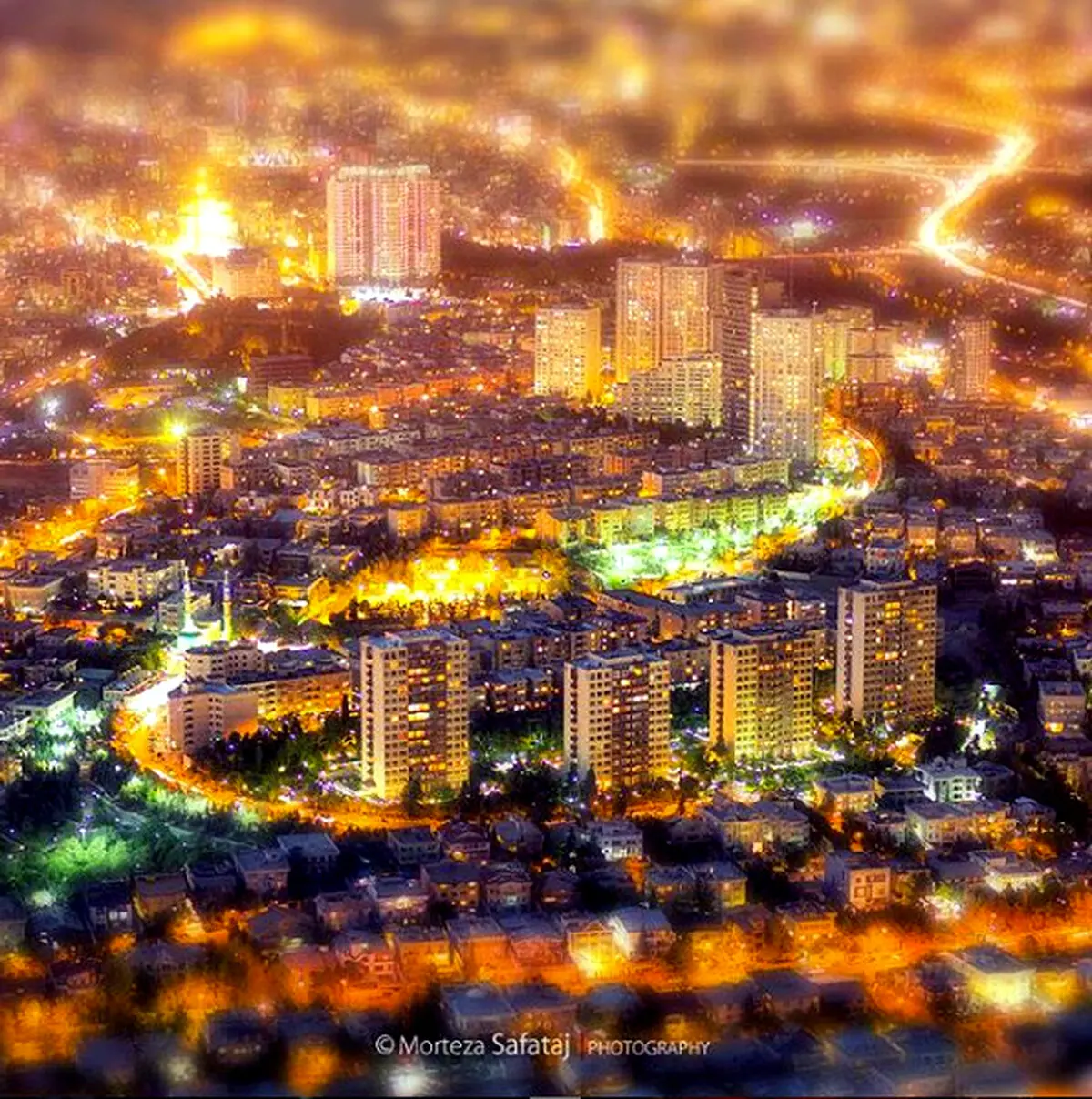 عکس / نمایی جذاب از محله شهرک غرب تهران در شب