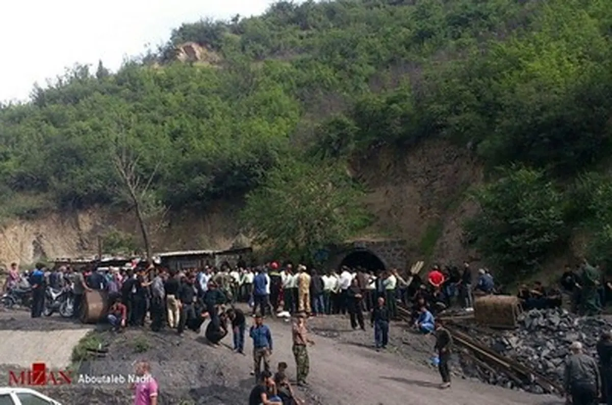 کشف پیکر ۱۳ معدنچی محبوس در معدن آزادشهر/تصاویر