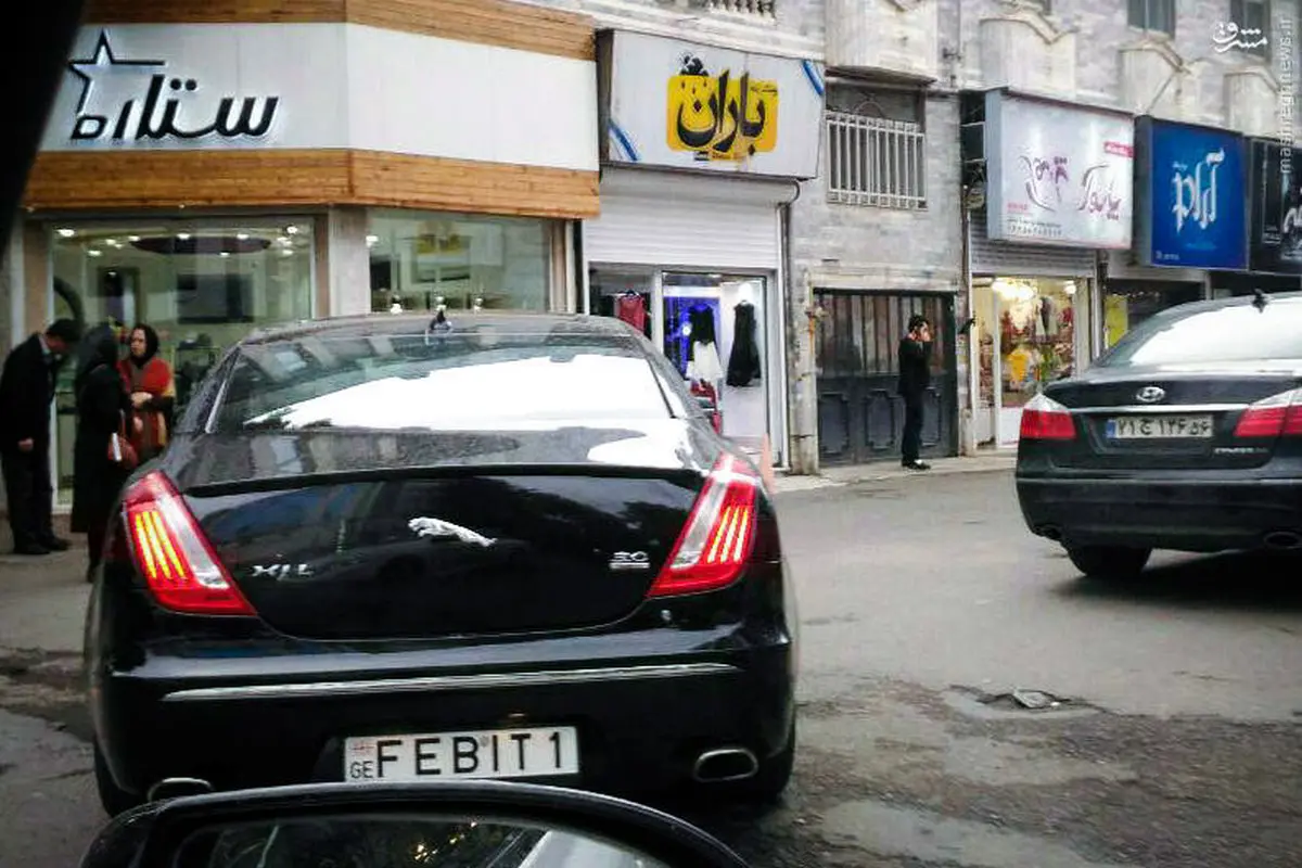 رقیب بنز S و ب.ام.و 7 در لاهیجان/ عکس